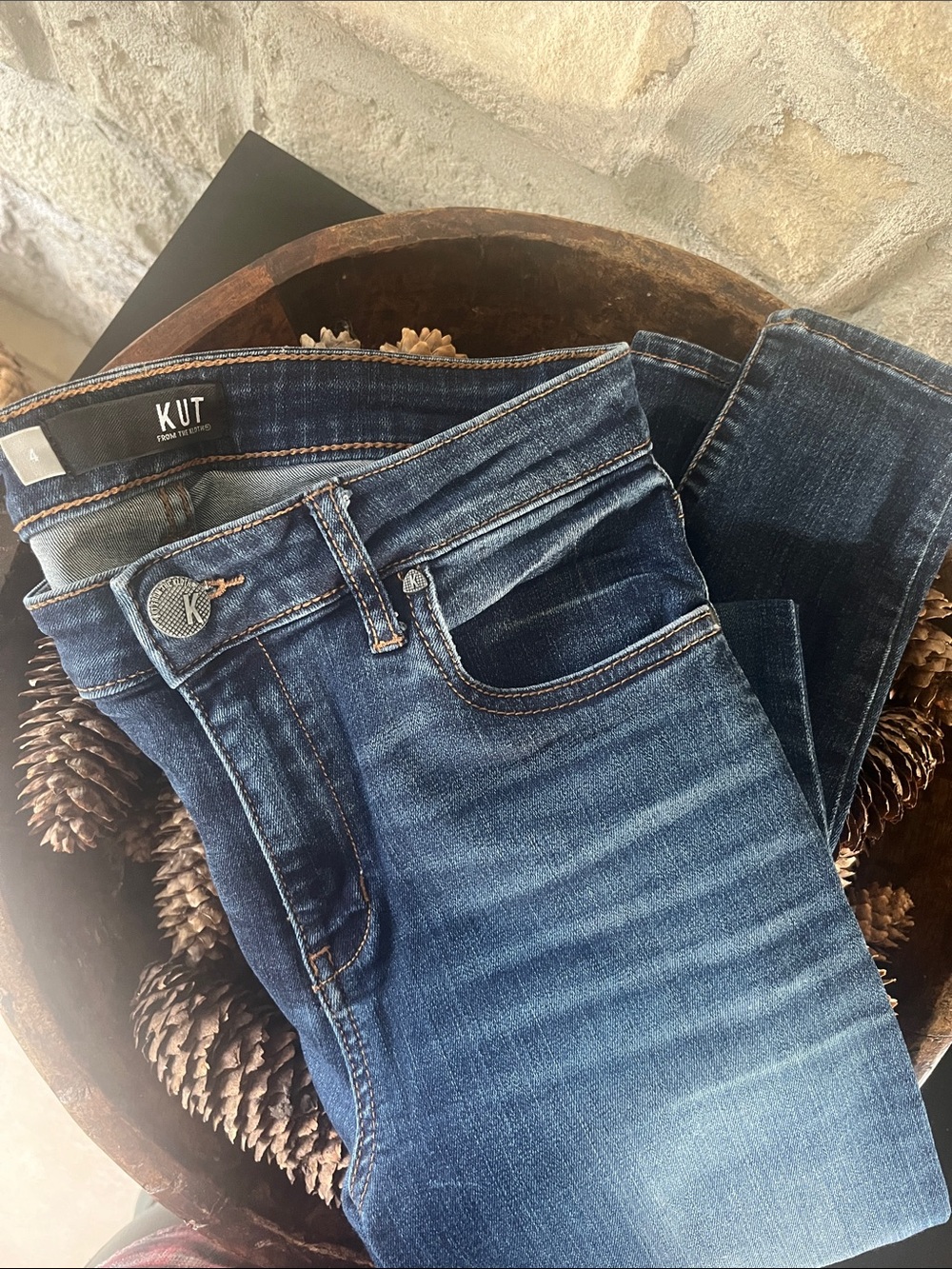 KUT MIA High Rise Skinny Size 4 Like New